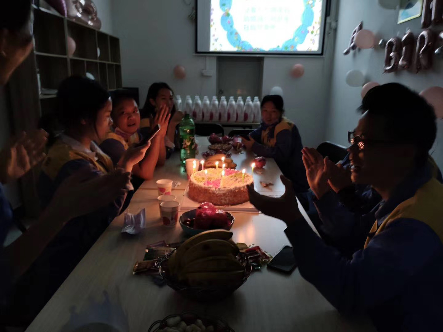 3、4月份員工慶生會(huì)