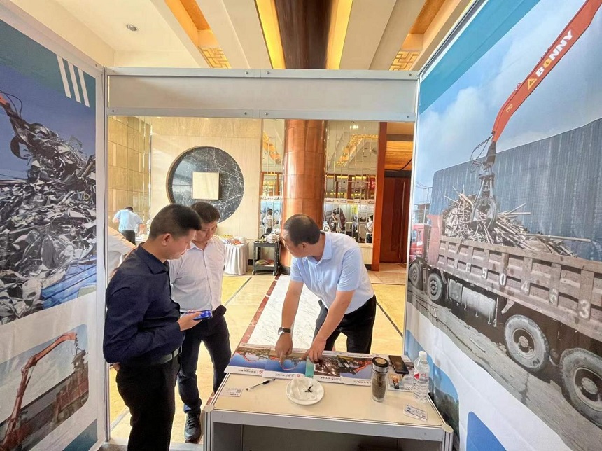 邦立重機(jī).jpg 邦立重機(jī).jpg