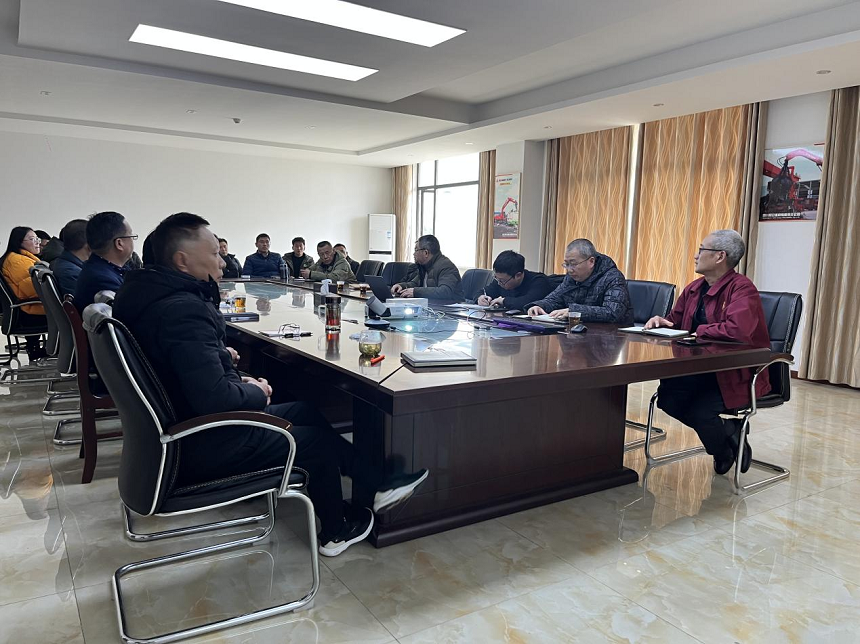 邦立重機(jī)培訓(xùn)會(huì)現(xiàn)場(chǎng).png 邦立重機(jī)培訓(xùn)會(huì)現(xiàn)場(chǎng).png