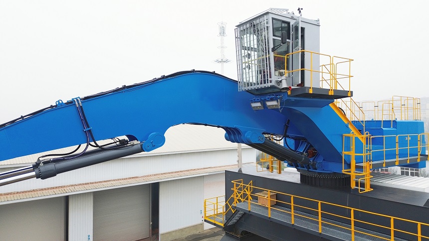 抓料機.jpg 抓料機.jpg