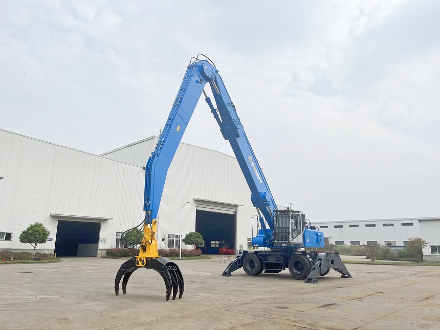 抓料機(jī).jpg 抓料機(jī).jpg