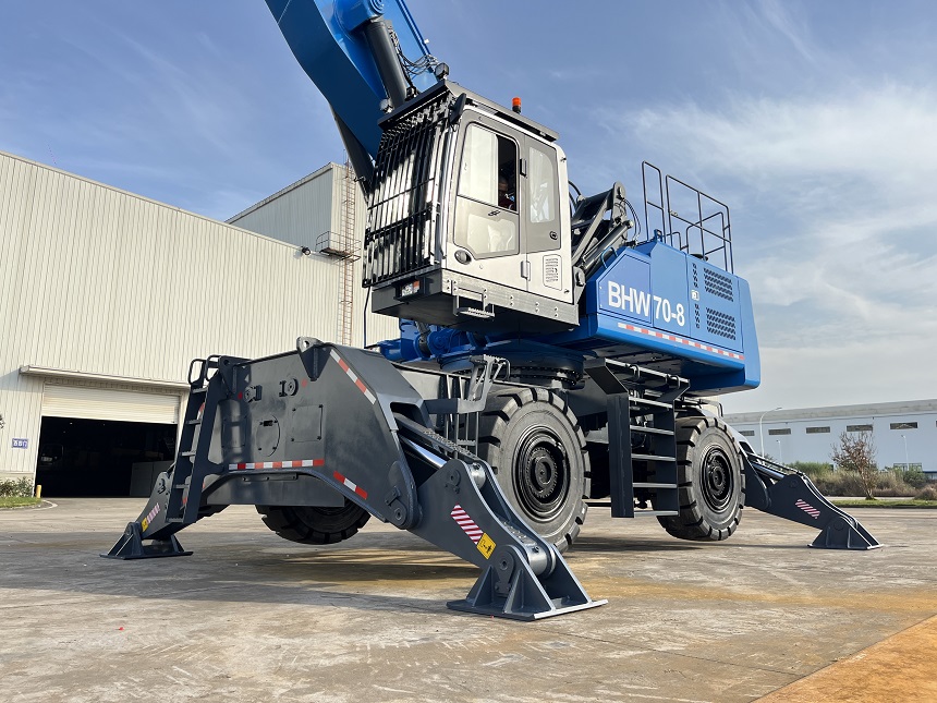 抓料機.jpg 抓料機.jpg