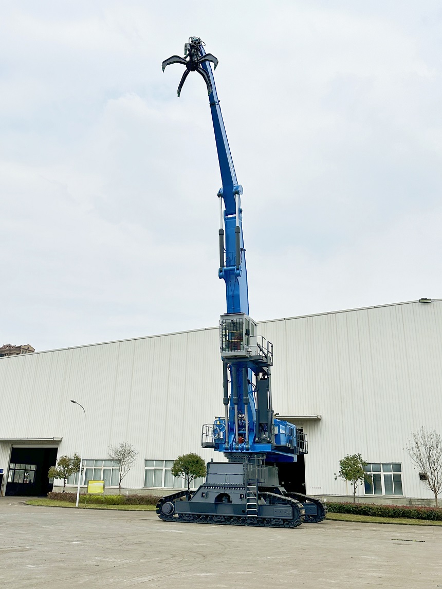 抓料機(jī).jpg 抓料機(jī).jpg